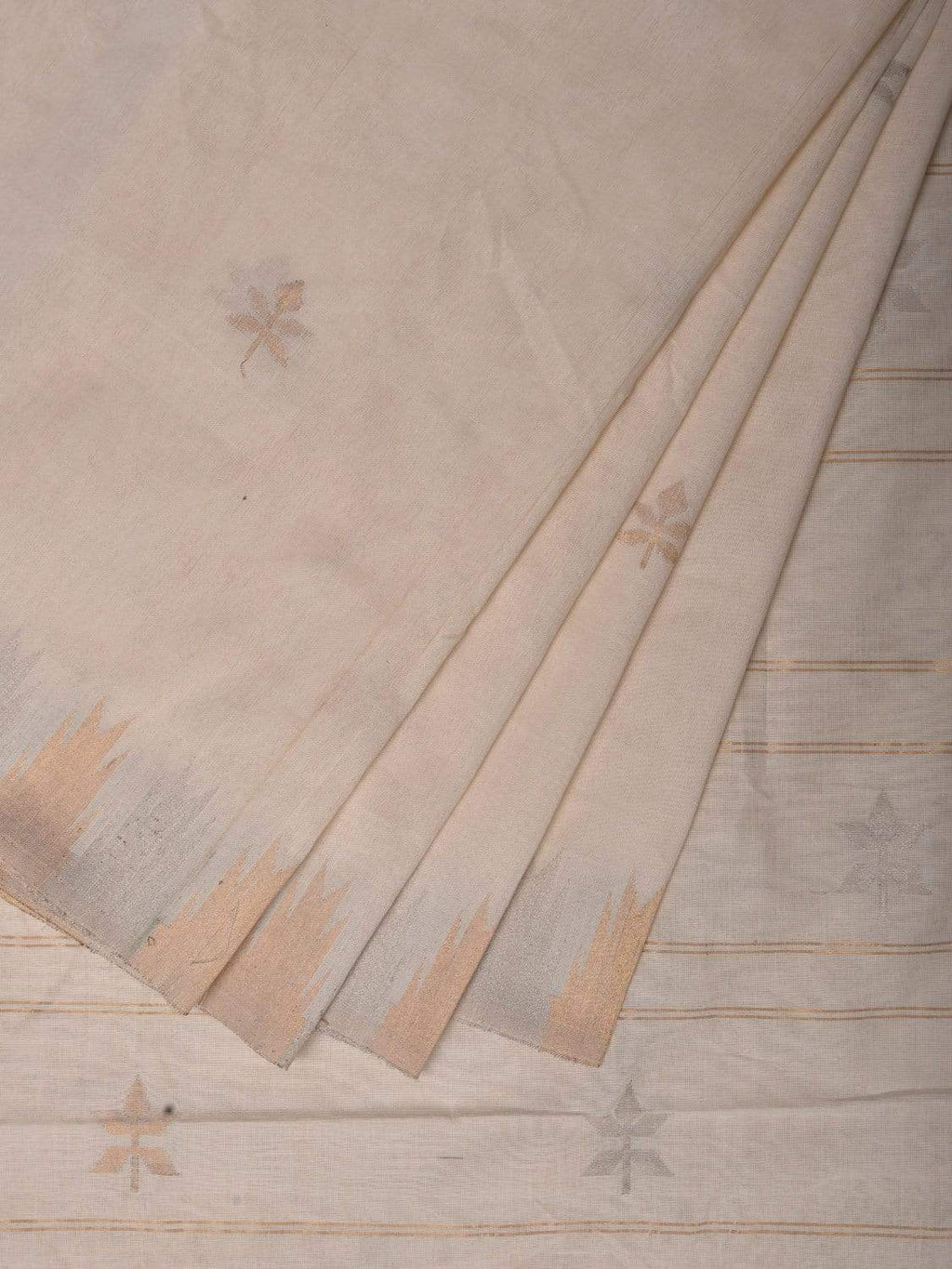 White Khadi Cotton Handloom Saree with Temple Border and Buta Design - Global Threads | Grocsy