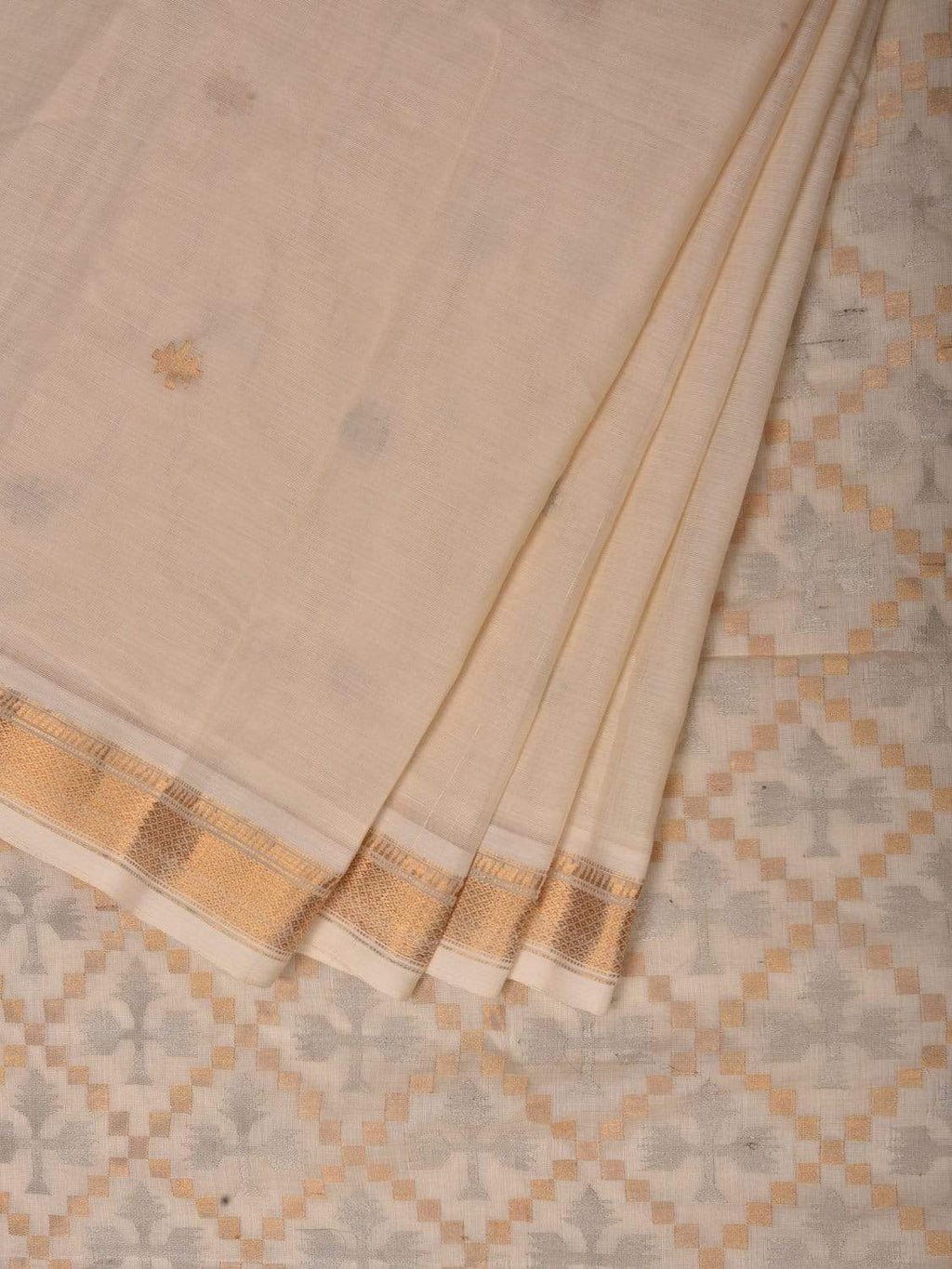 White Uppada Cotton Handloom Saree with Jamdani Pallu Design - Global Threads | Grocsy
