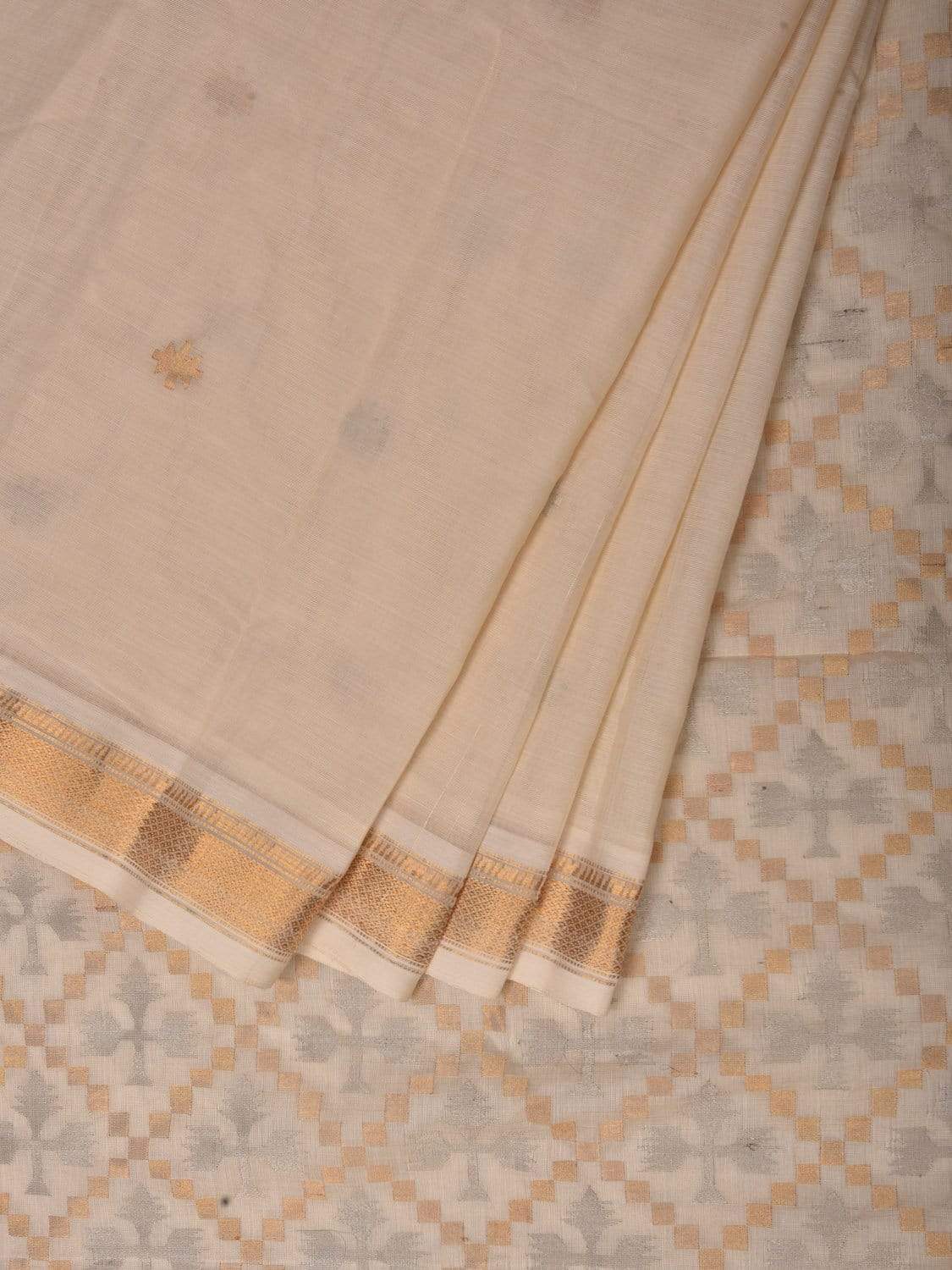 White Uppada Cotton Handloom Saree with Jamdani Pallu Design - Global Threads | Grocsy