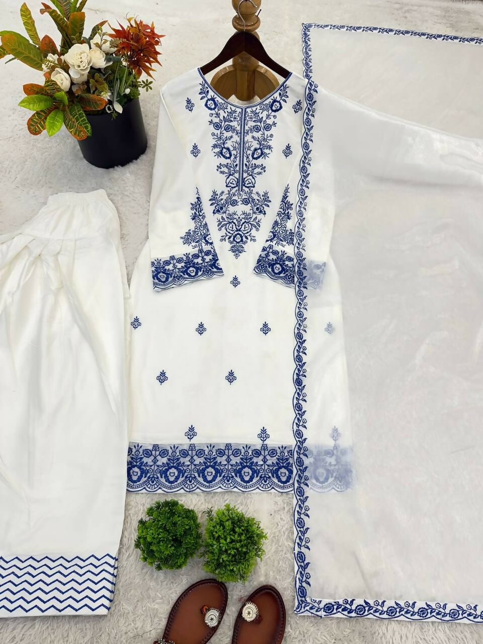 Teeya Creation Womens Trendy Stylish Embroidery Thread Work Blue Kurta Set | Grocsy