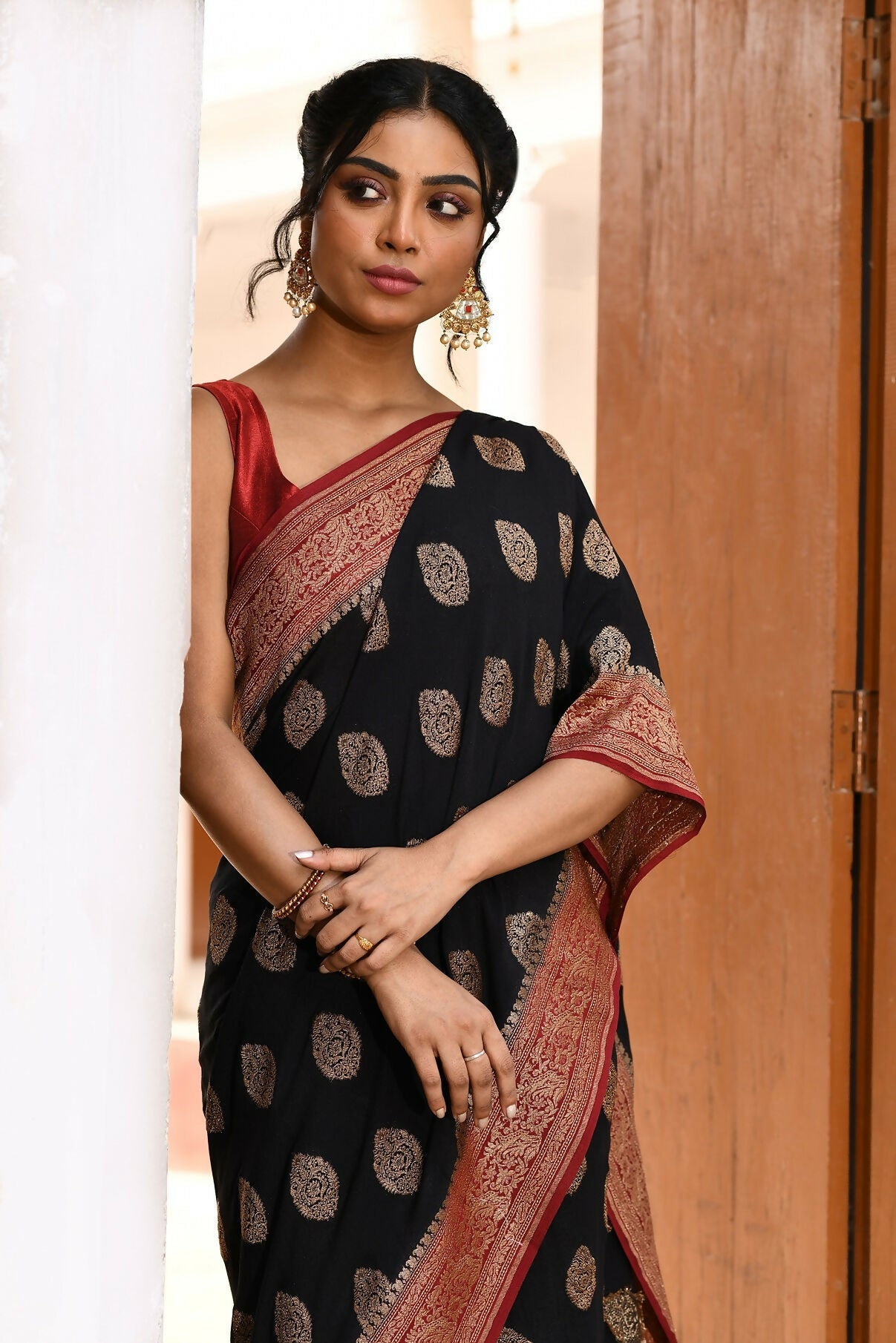 Joban Fashion Black Crepe Chiffon Pure Handloom Banarasi Silk Saree | Grocsy