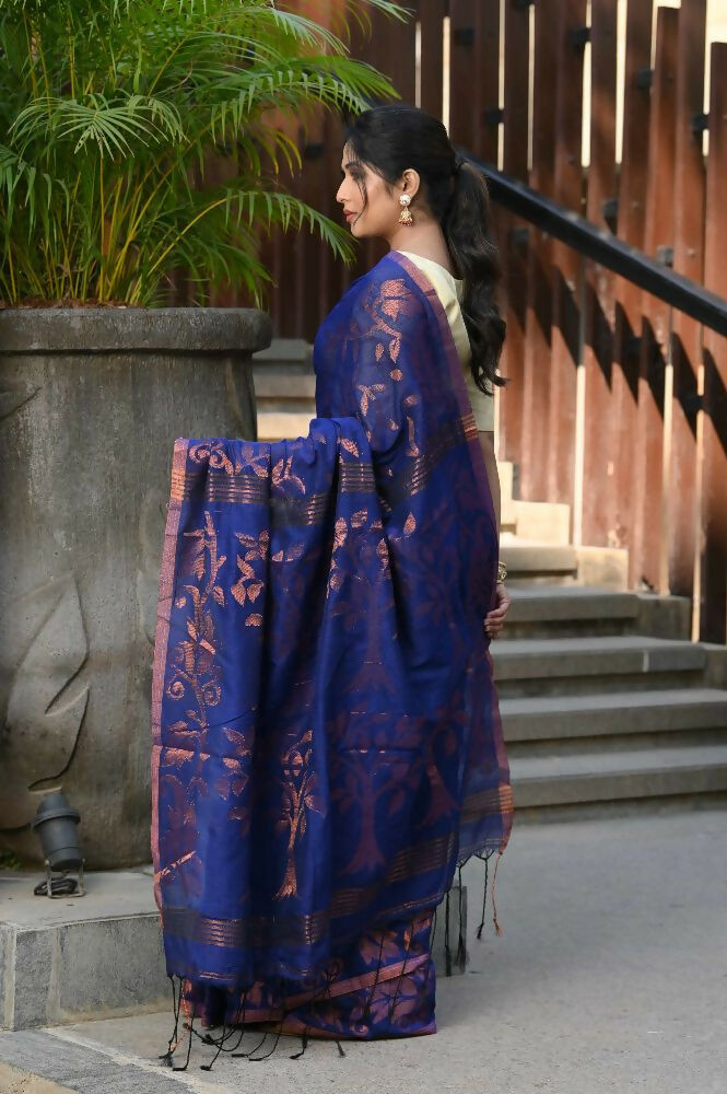 Beatitude Blue Cotton Floral Jamdani Saree | Grocsy