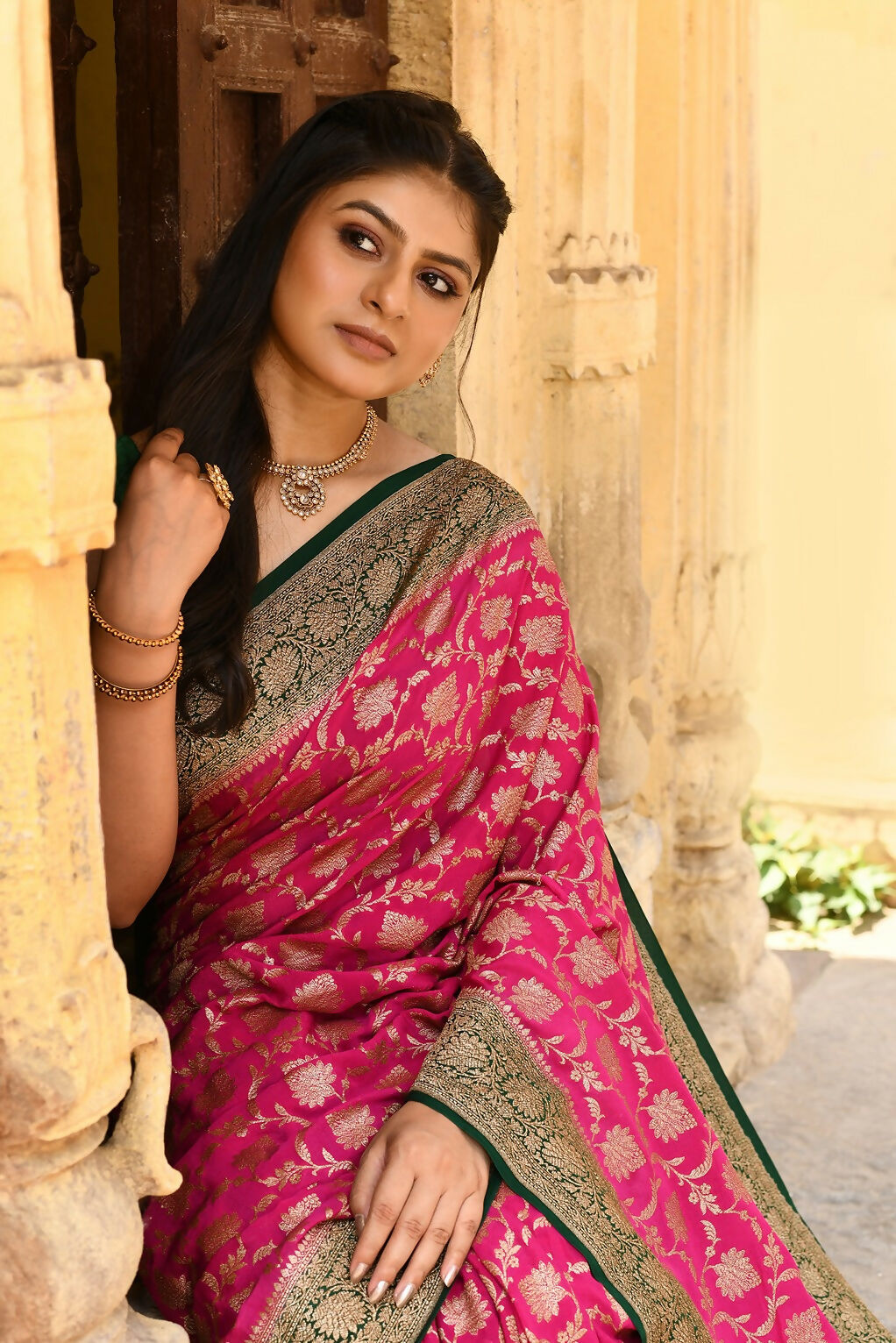 Joban Fashion Pink Crepe Chiffon Pure Handloom Banarasi Silk Saree | Grocsy
