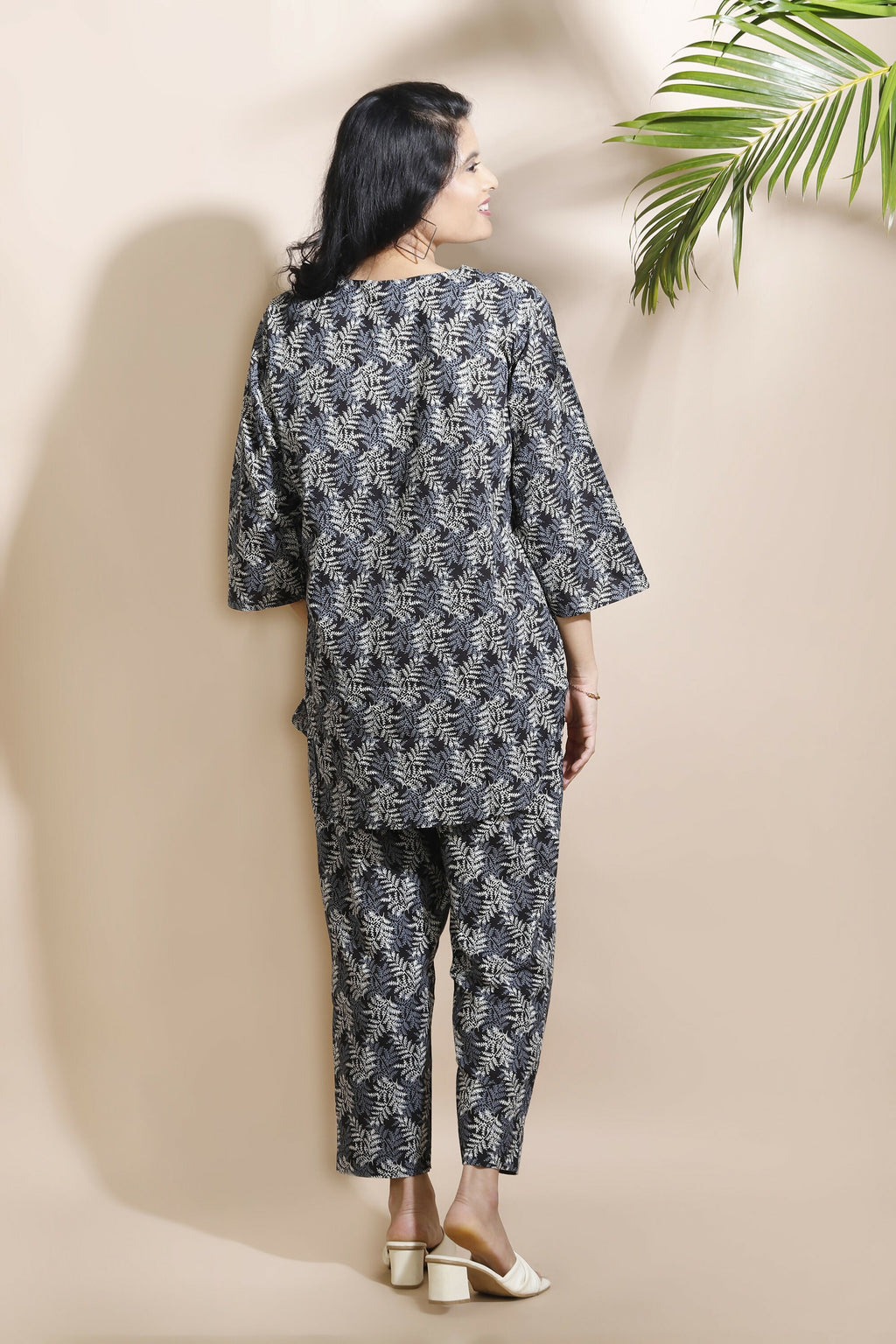 Breathables Abstract Cotton Co-Ord Set – Black | Grocsy