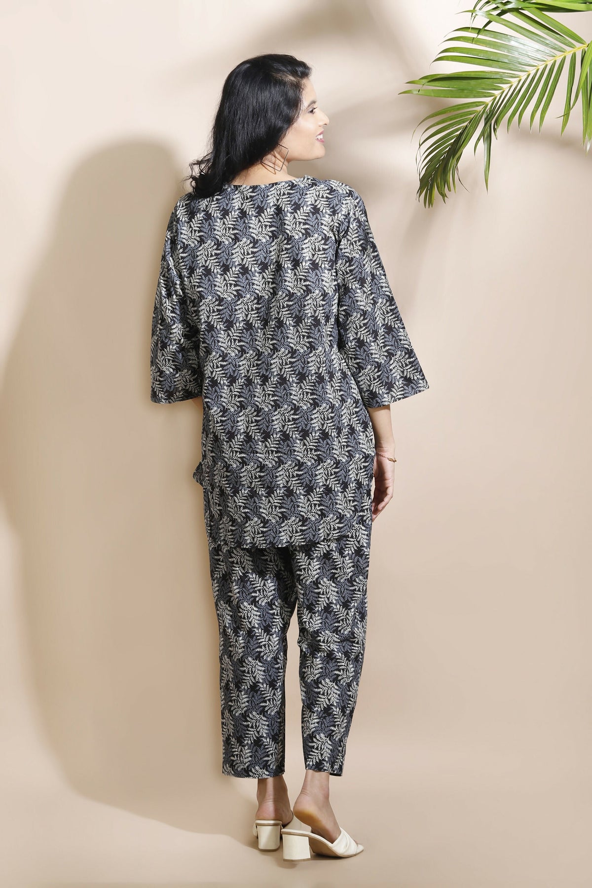 Breathables Abstract Cotton Co-Ord Set – Black | Grocsy