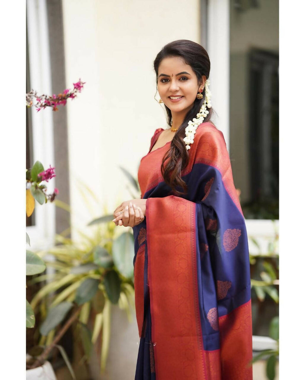 DEIANA'S Beautiful Designer Golden zari Soft Lichi Silk Saree - Navy Blue | Grocsy