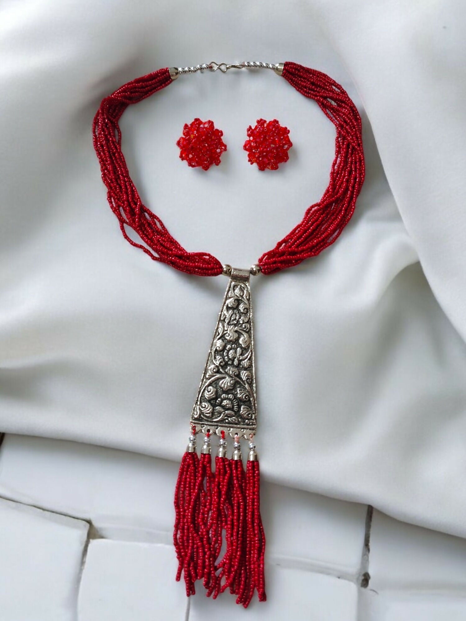 Inhanns Day-To-Dinner Tie Shaped Oxidized Black Metal Multi-Layered Long Necklace Set - Red | Grocsy