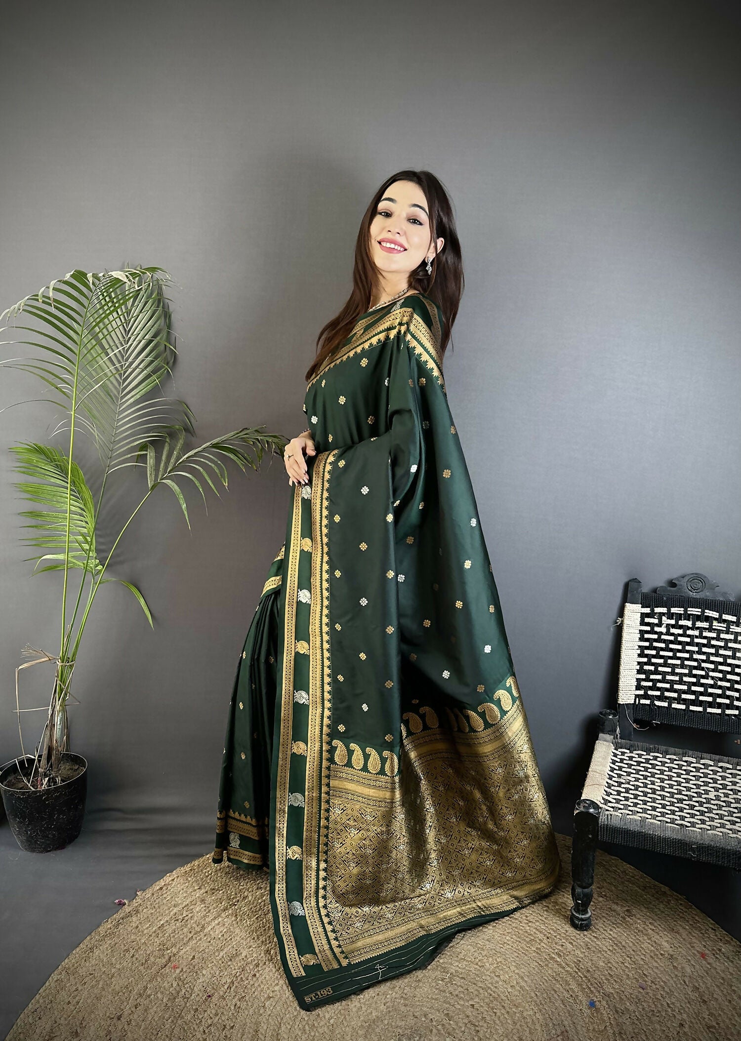 Joban Fashion Dark Green Banarasi Soft Silk Woven Saree | Grocsy