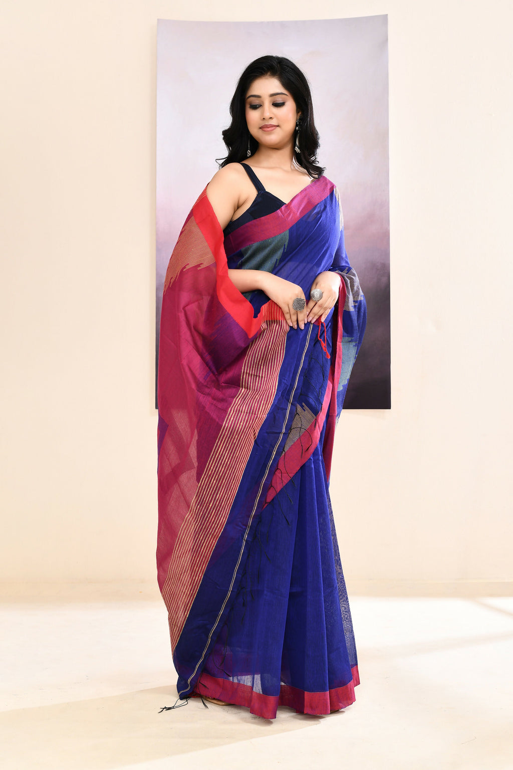 Piyari Fashion Women's Blue Temple Border Embellished Cotton Blend Jamdani Saree | Grocsy