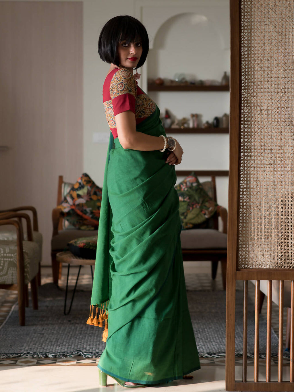 Suta Green Solid Cotton Blend Saree | Grocsy
