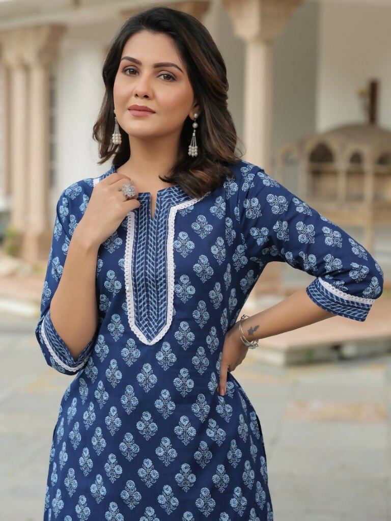 Aramya Straight Soft Cotton Floral Print Women's Kurta Set - Blue | Grocsy