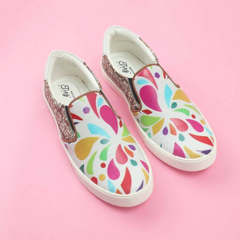 Tiny Bugs Girls Multi Printed Slip Ons Sneakers - White | Grocsy