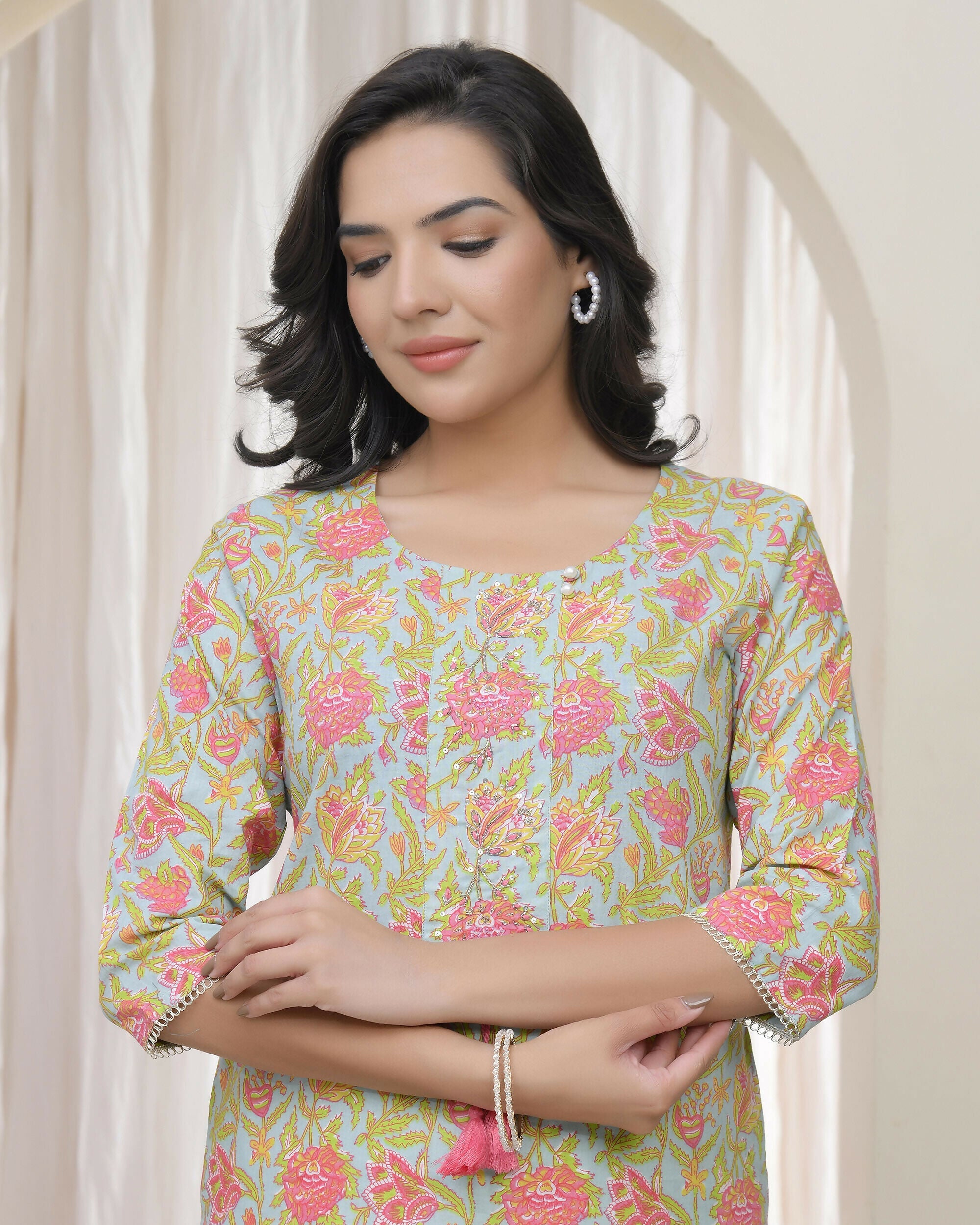 Vaasva Women Multi Cotton Printed Straight Kurti With Pant | Grocsy