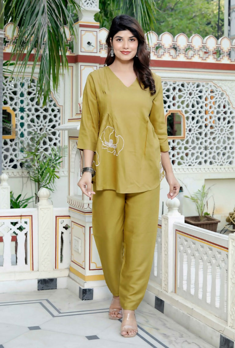 Miravan Women's Mehandi Solid Co-Ord Set | Grocsy