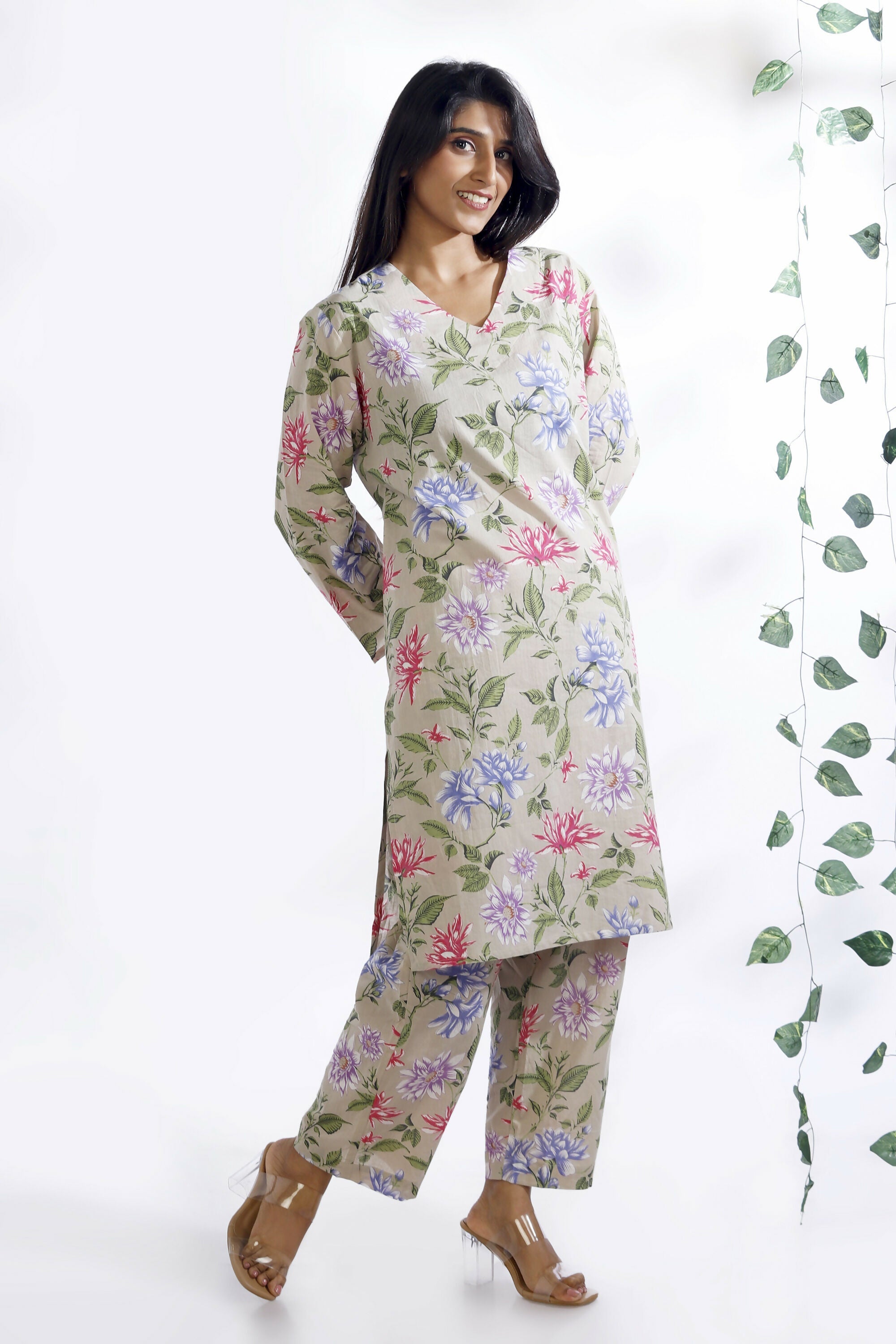 Breathables Women’S Loungewear Long Kurta Co-Ord Set Cotton Cream Floral Print | Grocsy