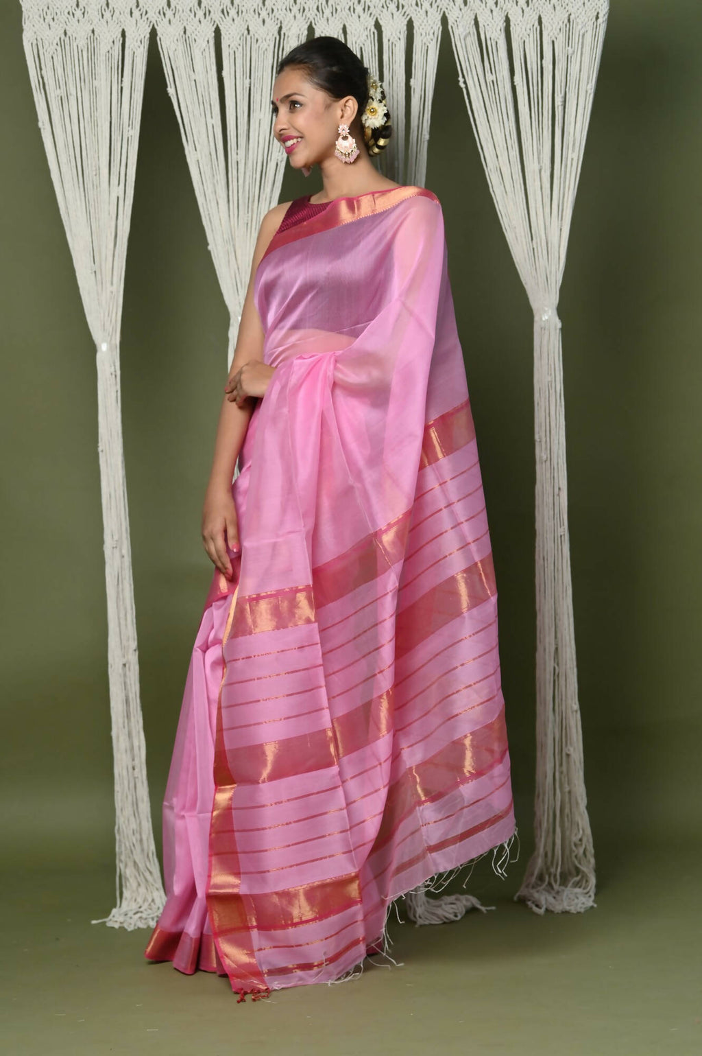 Very Much Indian Handloom Cotton Silk Maheshwari Saree With Sleek Golden Border - Rose Pink | Grocsy
