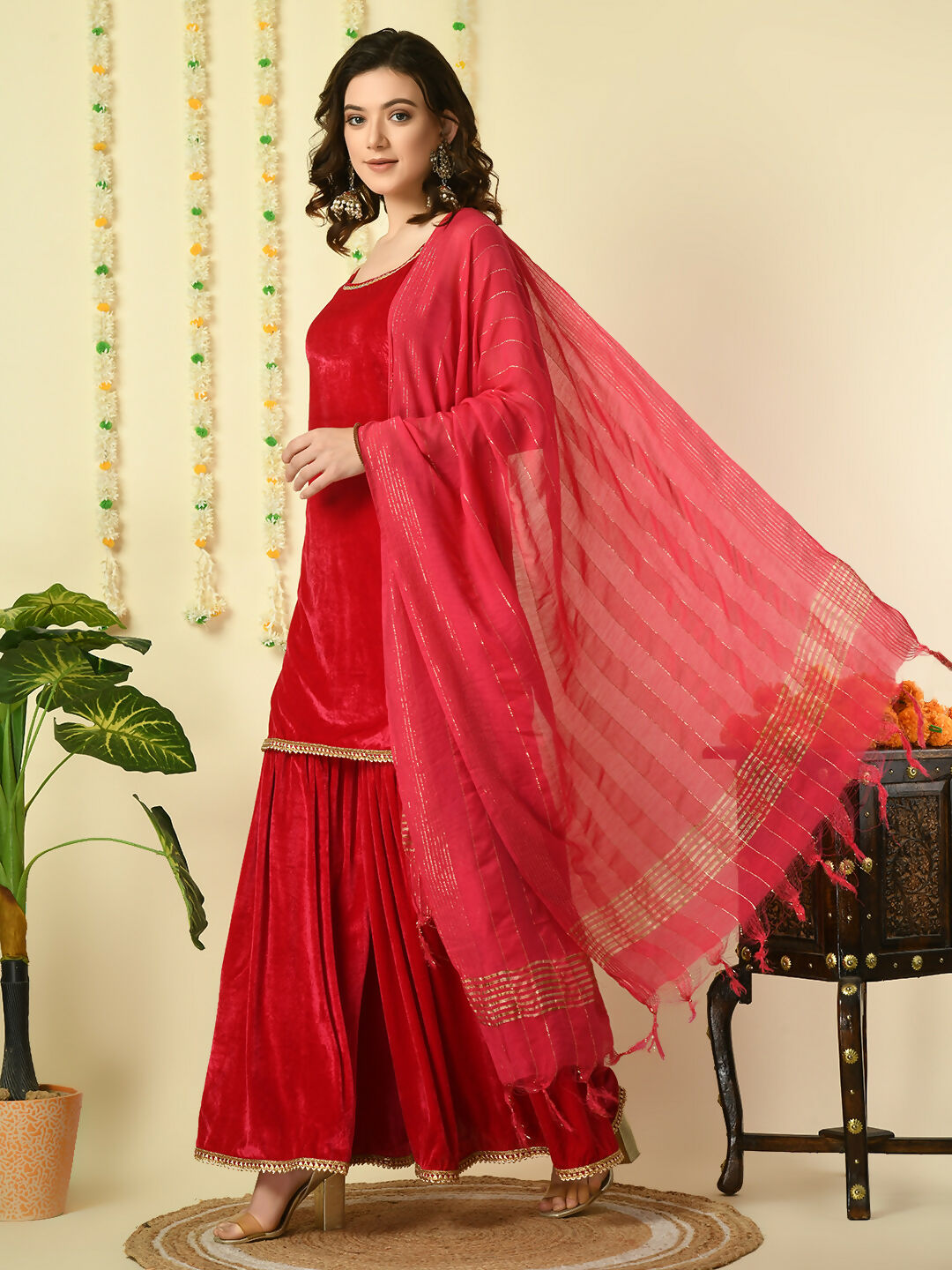 Myshka Women's Pink Velvet Kurti & Sharara With Dupatta Party Sets | Grocsy