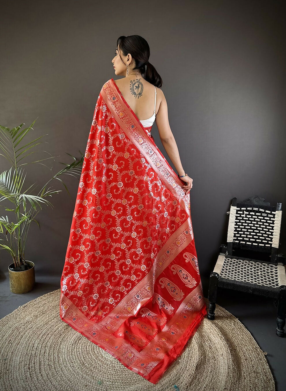Joban Fashion Red Meenakari Banarasi Silk Sarees | Grocsy