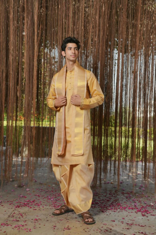 Gold Mirage Kanjivaram Machien Embroidered Pattu Set by Hilo Design | Grocsy