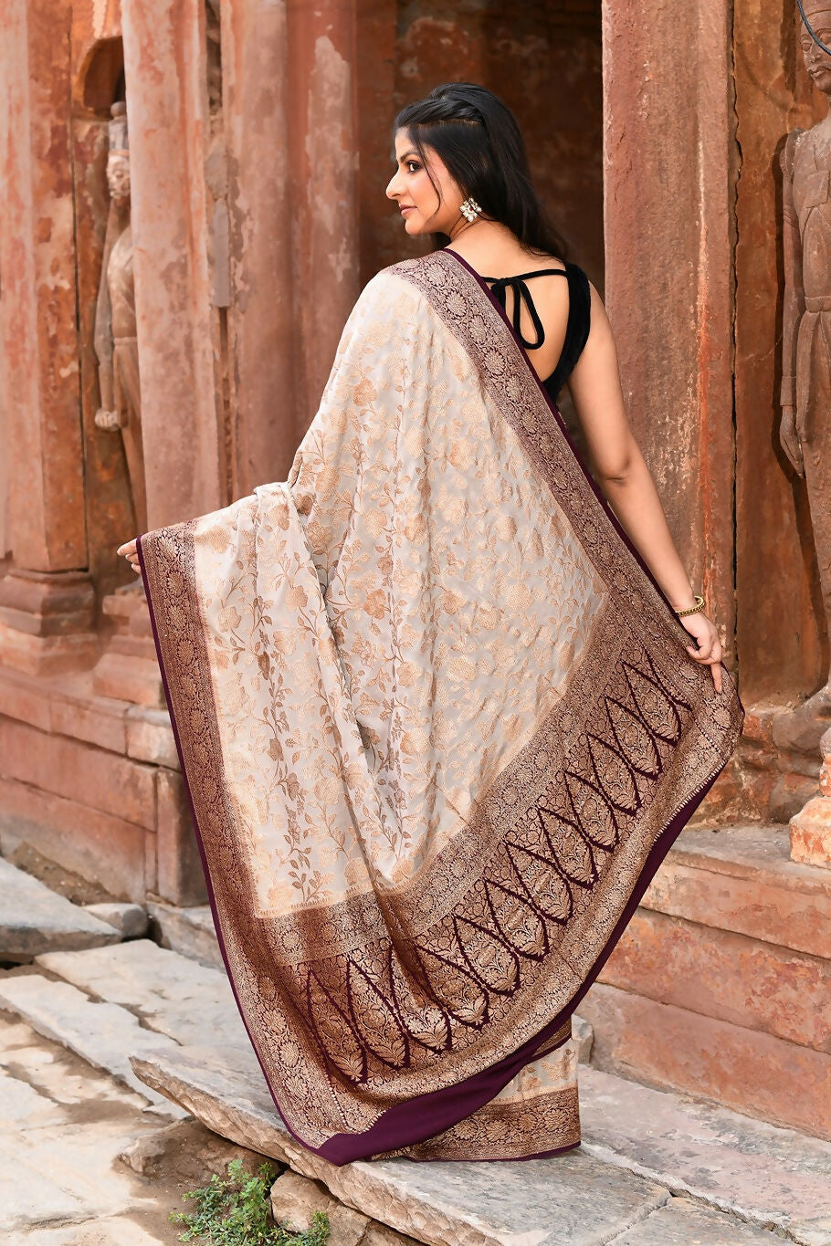 Joban Fashion Nude Grey Crepe Chiffon Pure Handloom Banarasi Silk Saree | Grocsy