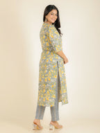Aramya Straight Soft Cotton Floral Print Women's Kurta - Grey | Grocsy