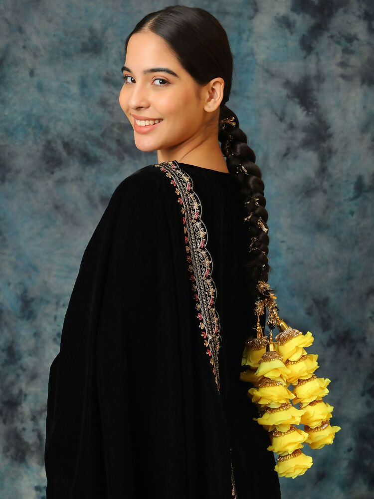 Ruby Raang Gold Gota Pati Work And Yellow Rosses With Black Thread & Golden Stones | Grocsy