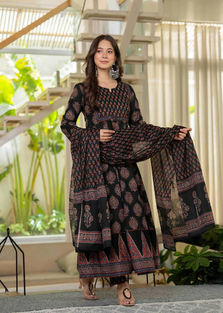 Jaimini Women Cotton Printed Round Neck 3/4 Sleeves Calf Length Flared Kurta Pant And Dupatta Set | Grocsy