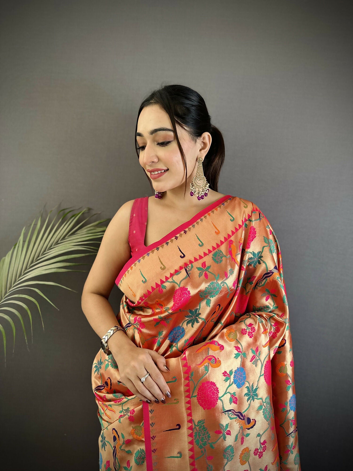 Joban Fashion Pastel Red Mughal-Inspired Motifs Soft Silk Paithani Saree | Grocsy