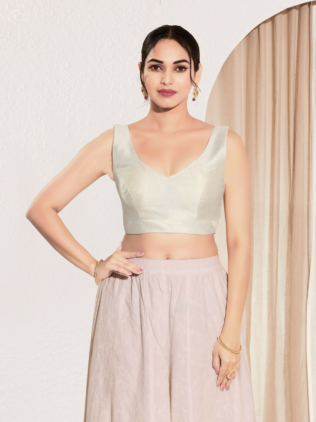 Joban Fashion Off White Mulberry Silk Padded Blouse With Round Neck Sleeveless | Grocsy