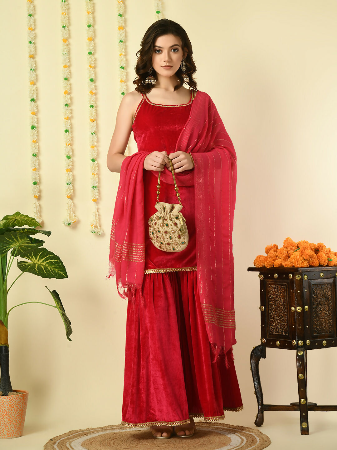 Myshka Women's Pink Velvet Kurti & Sharara With Dupatta Party Sets | Grocsy