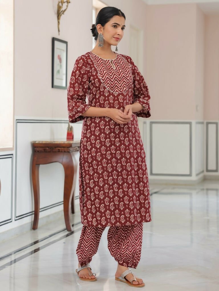 Aramya Straight Soft Cotton Block Print Women's Kurta Set - Brown | Grocsy
