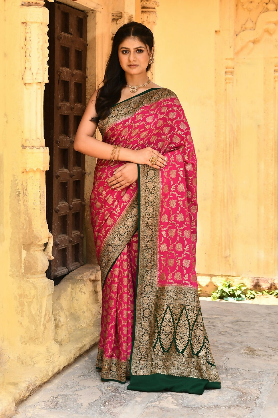 Joban Fashion Pink Crepe Chiffon Pure Handloom Banarasi Silk Saree | Grocsy