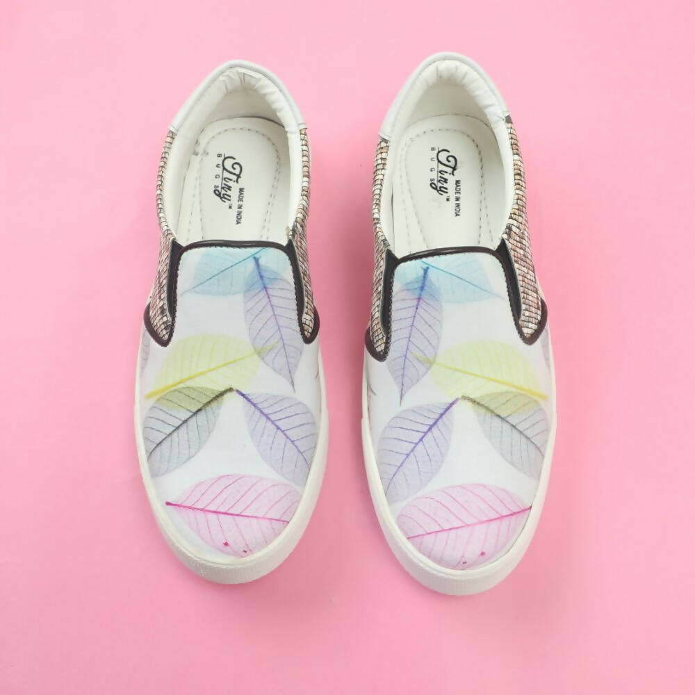 Tiny Bugs Girls Leaf Printed Slip Ons Sneakers - White | Grocsy