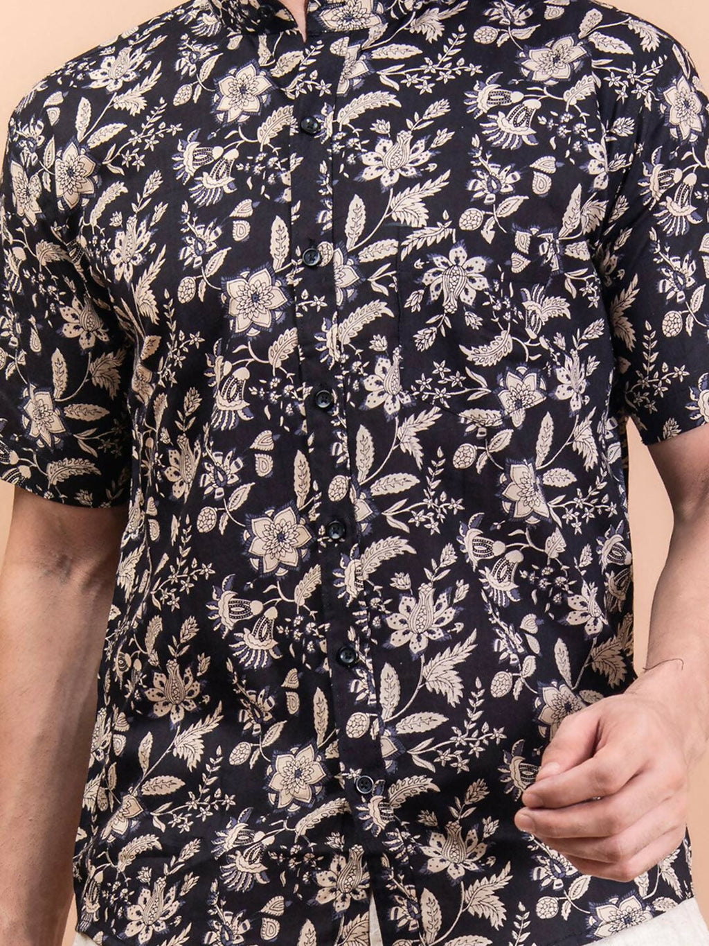 Miravan Men's Floral Printed Half Sleeve Spread Collar Ethnic Motifs Black Slim Fit Shirt | Grocsy
