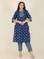 Aramya Blue Soft Cotton Floral Print Straight Kurta Set for Women | Grocsy