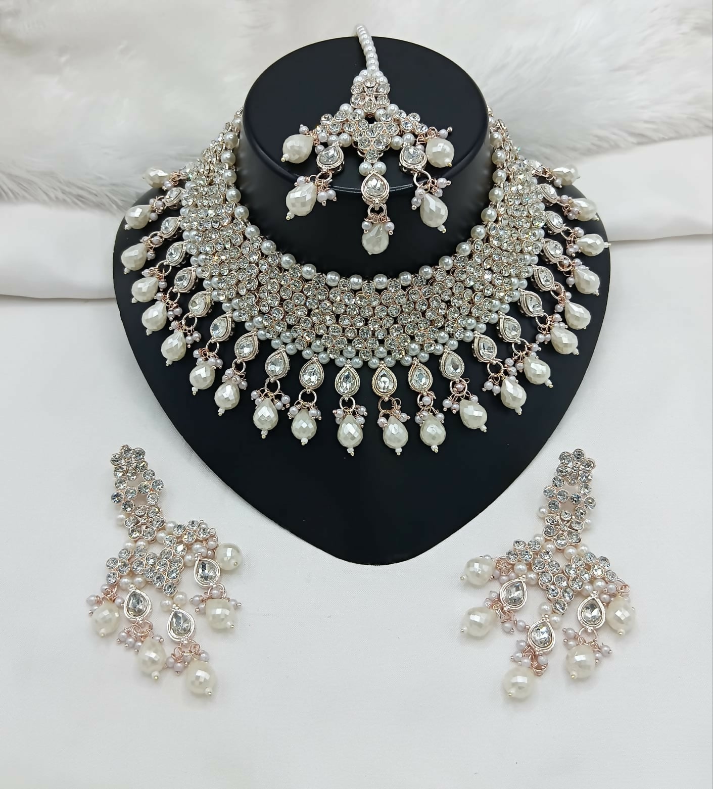 Joban Fashion Women Cream Stone Work Necklace Set | Grocsy