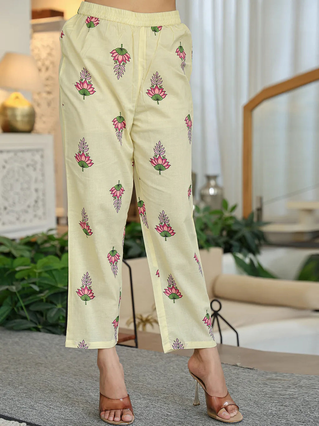 Yufta Yellow Cotton Kalidaar Kurta Dupatta Set | Grocsy