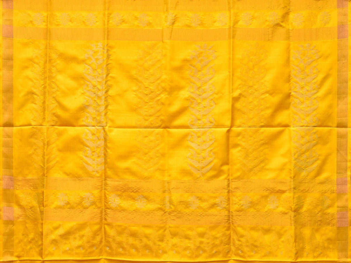 Yellow Uppada Silk Handloom Saree with Karpur Pallu Design - Global Threads | Grocsy