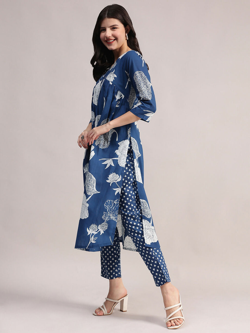 Aavyora Women's Blue Floral Printed Cotton Kurta with Trouser | Grocsy