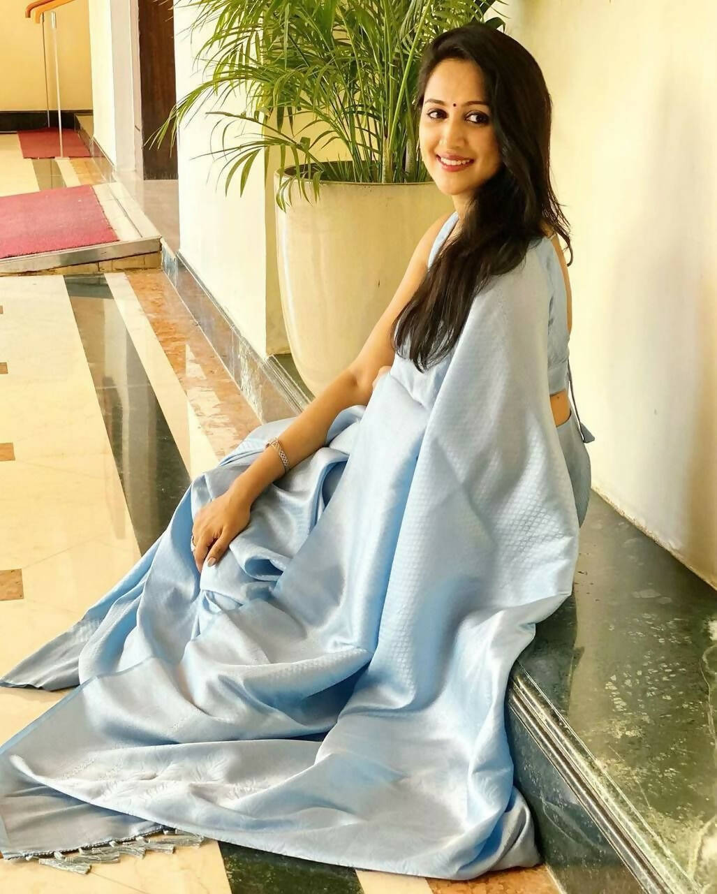 DEIANA'S Beautiful Designer Golden zari Soft Lichi Silk Saree - Sky | Grocsy