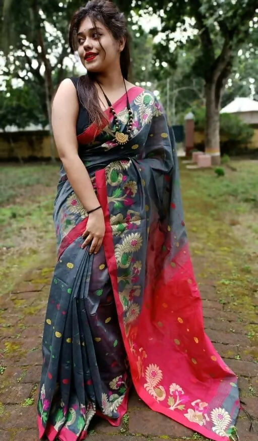Exclusive Collection Grey Beautiful Handloom Silk Cotton Saree | Grocsy