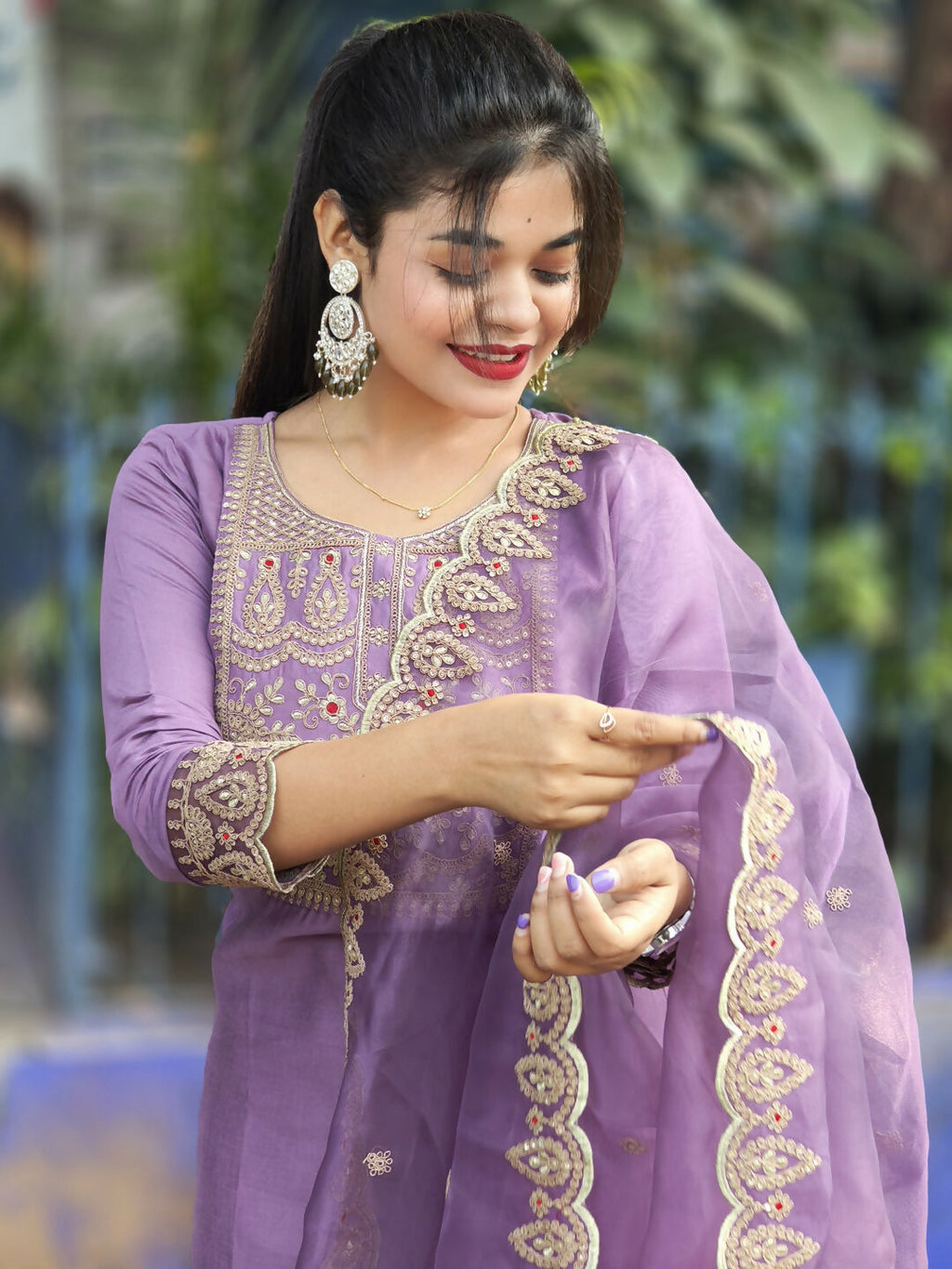 Vellora Light Lavender Silk Blend Embroidered Salwar Suit Set | Grocsy