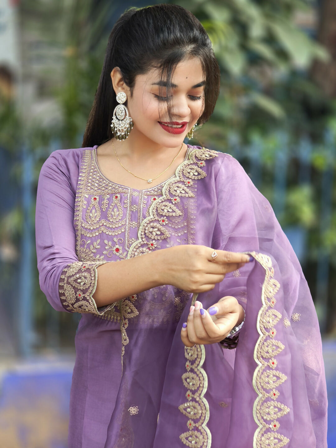 Vellora Light Lavender Silk Blend Embroidered Salwar Suit Set | Grocsy