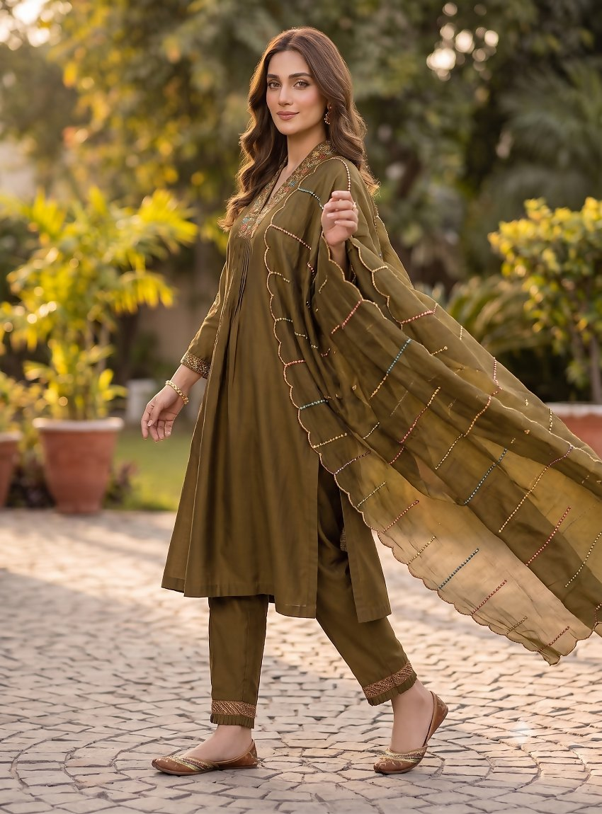 Teeya Creation Mehendi Green Embroidered Kurta Pant Set With Dupatta | Grocsy
