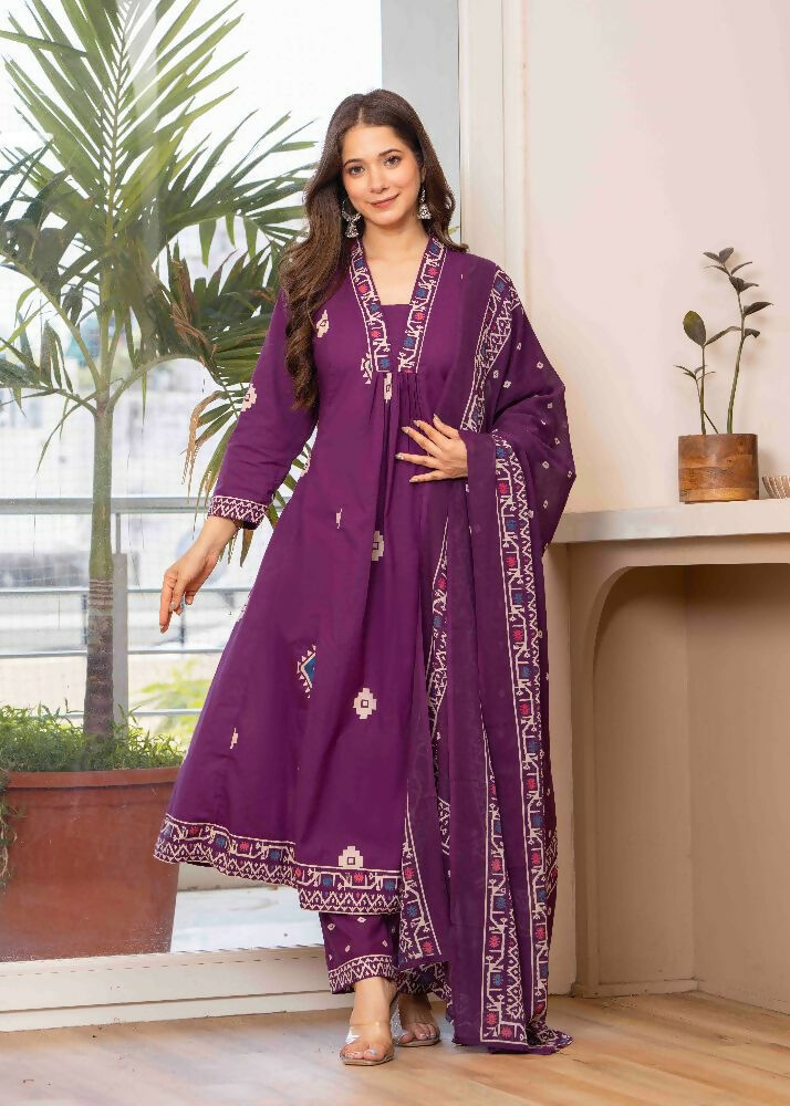 Jaimini Women Cotton Printed V-Neck 3/4 Sleeves Calf Length Flared Kurta Pant And Dupatta Set | Grocsy