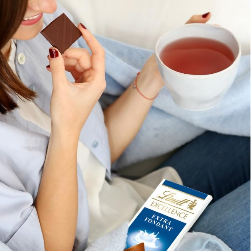 Lindt Excellence Extra Creamy Milk Chocolate | Grocsy