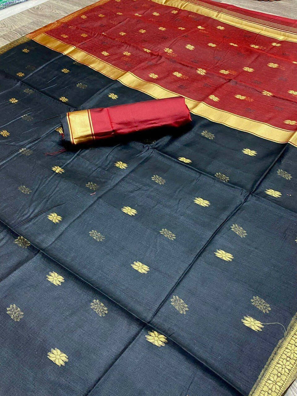 DEIANA'S Beautiful Designer Golden zari Soft Cotton Saree - Navy Blue | Grocsy