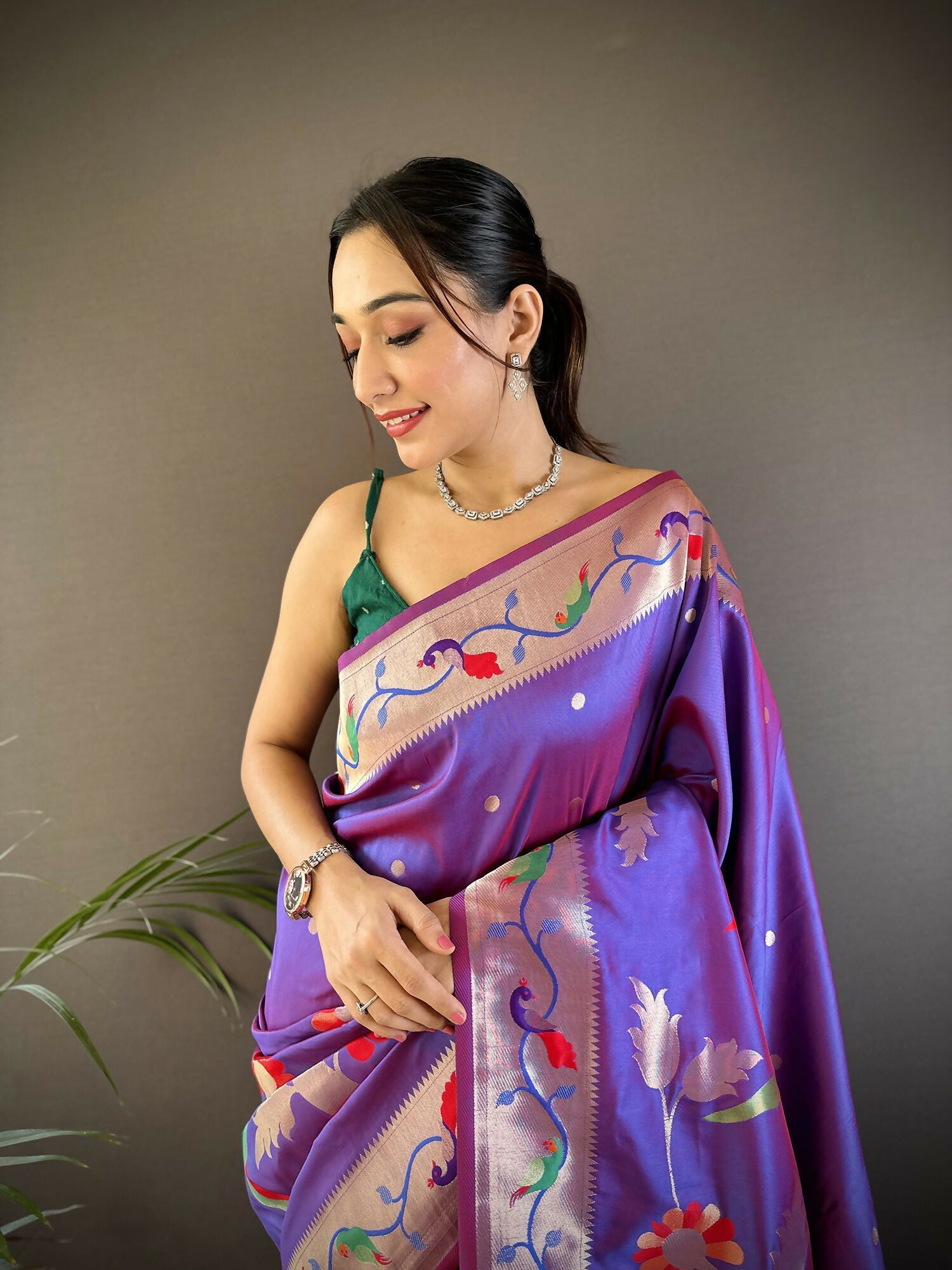 Joban Fashion Purple Zari Woven Floral Motifs Soft Silk Paithani Silk Saree | Grocsy
