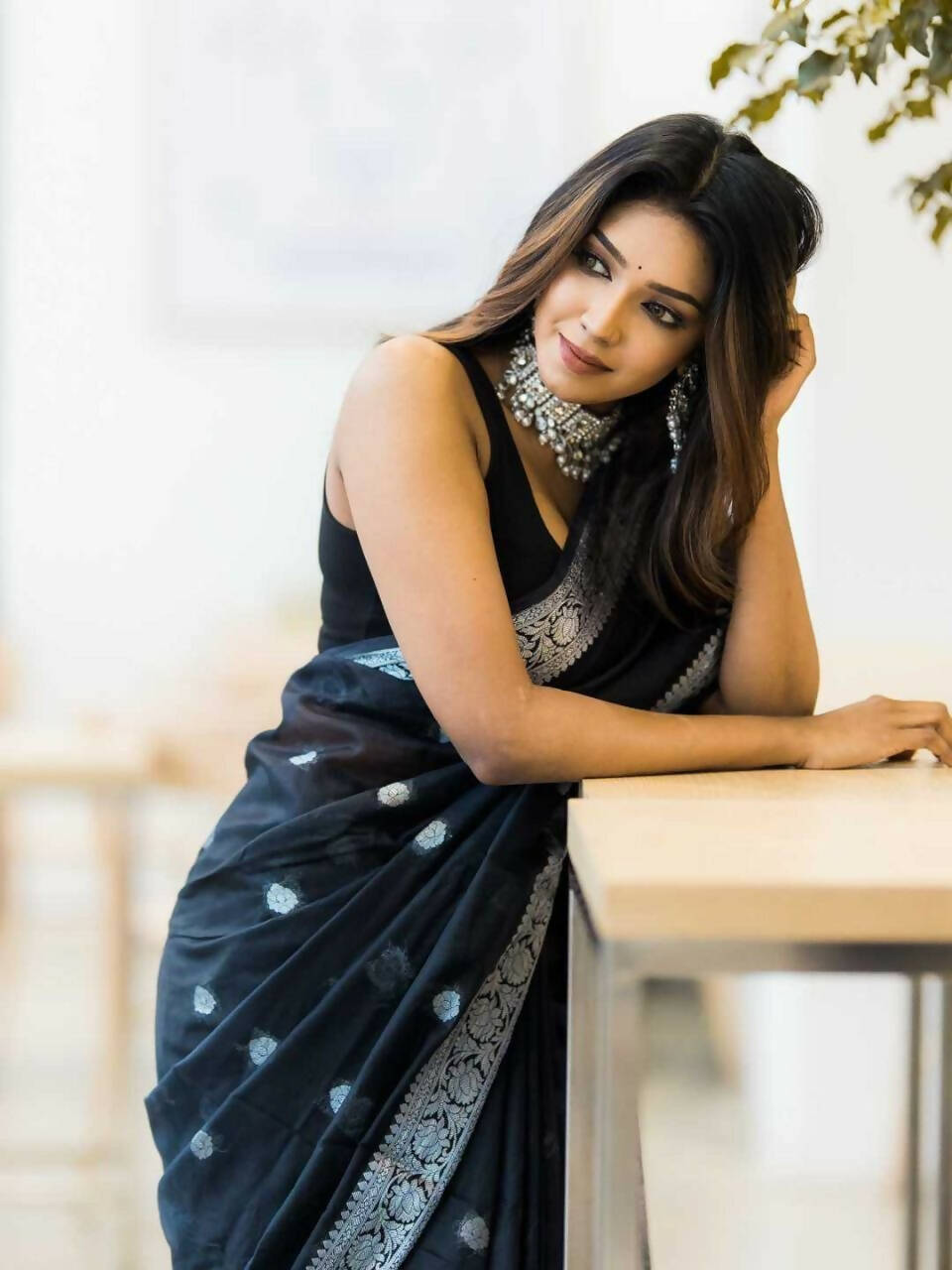 DEIANA'S Beautiful Designer Golden zari Soft Cotton Saree - Black | Grocsy