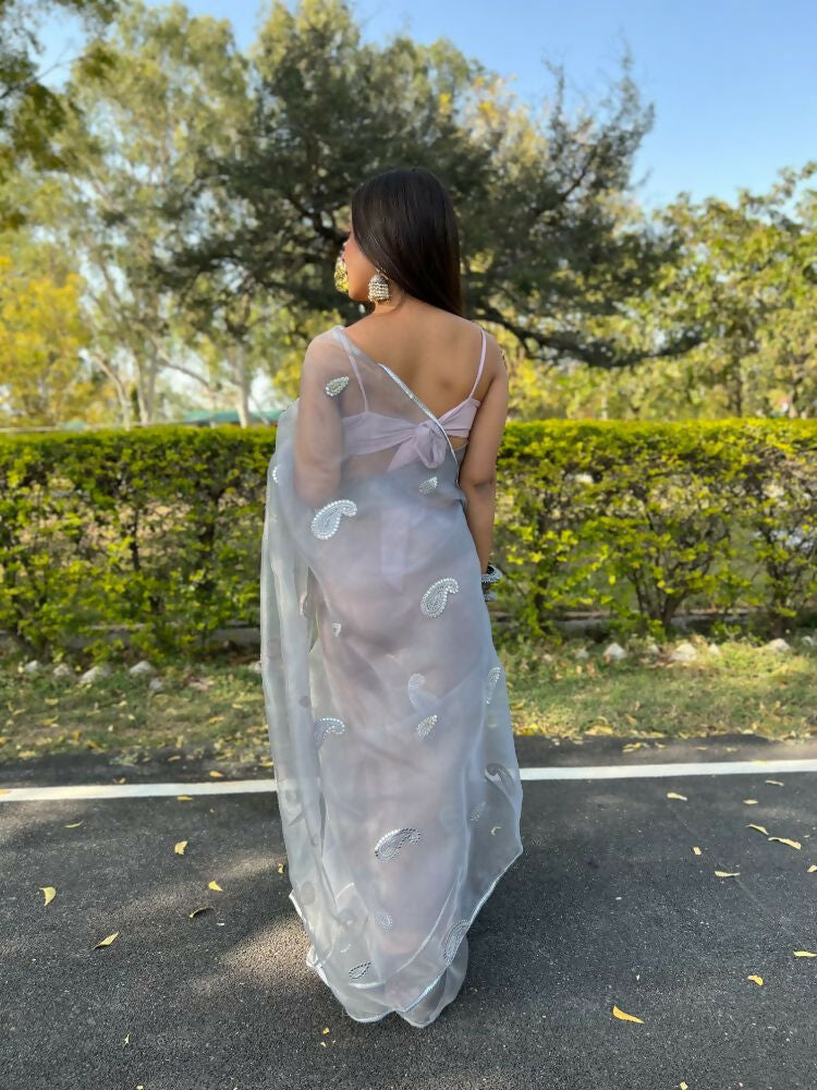 Vamsee Samriddhi Grey Organza Saree | Grocsy